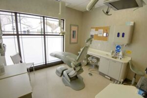 st-catharines-dentist-oral-surgery-room