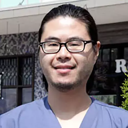 St. Catharines dentist - Dr. Lok